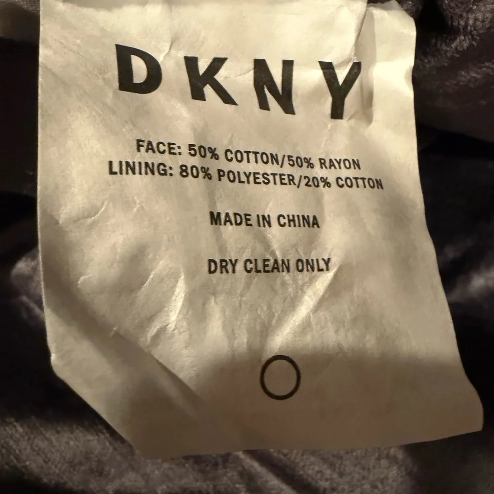 MSRP $275 DKNY Modern Knotted Velvet Panels in Charcoal 2 - 50”X 108” - Picture 6 of 8